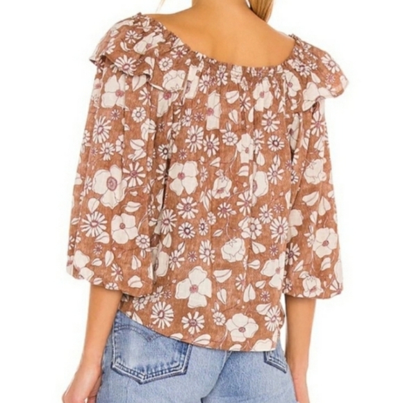Free People Miss Daisy Floral Print top. Garment is labeled M. Attached says XS. - Picture 2 of 9